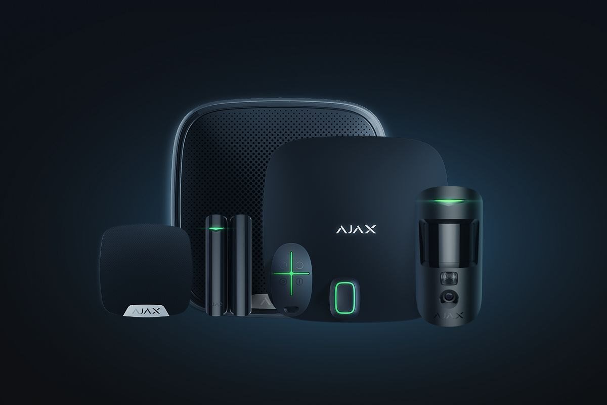Kit d'alarme Ajax — centrale, détecteurs, télécommande et caméra
